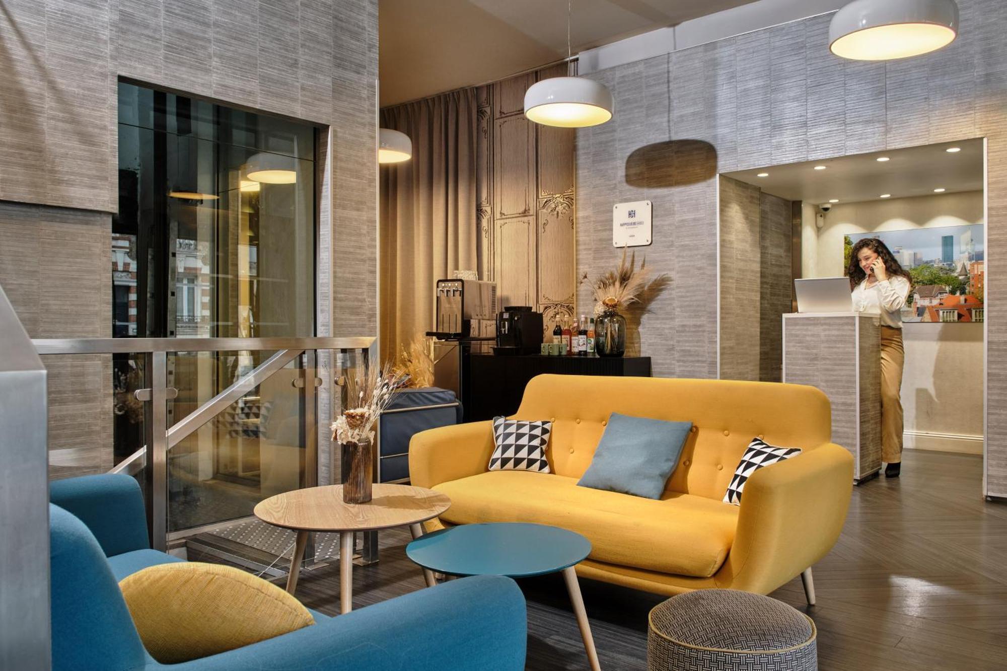 Hotel Atrium By Happyculture Сюрен Экстерьер фото